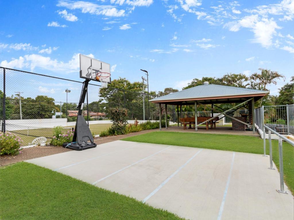 Riviera Resort Hervey Bay Buitenkant foto